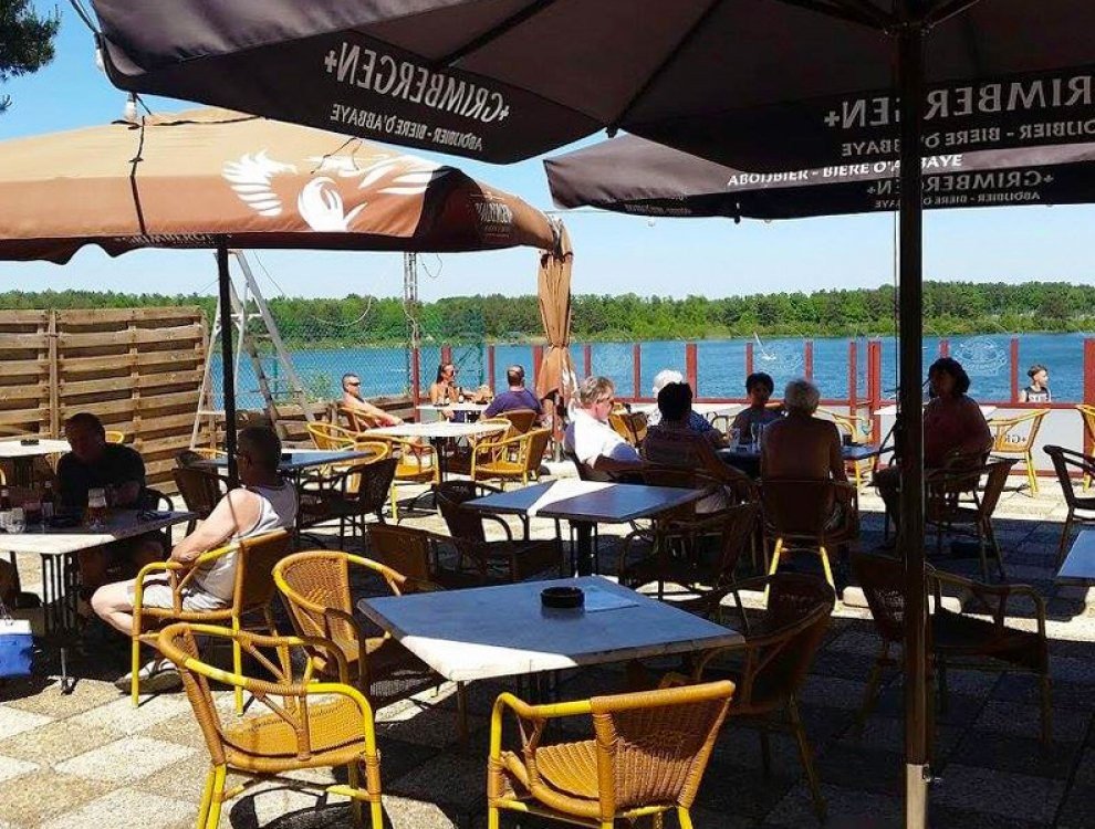 Unsere Taverne lädt zum Verweilen ein